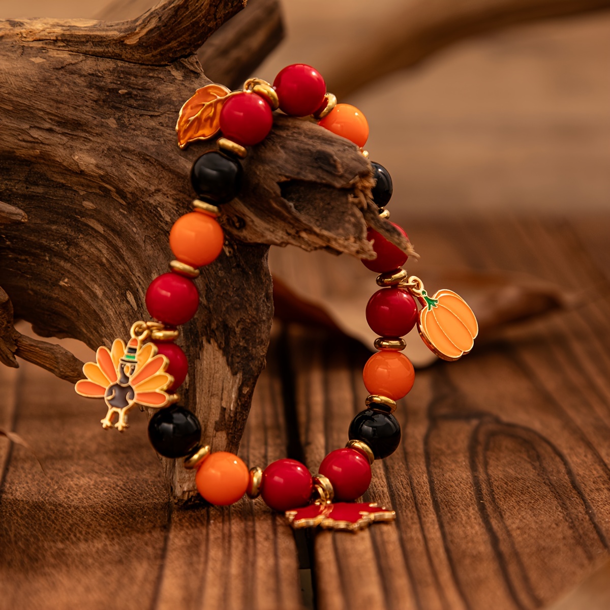 Elegant Vintage-Inspired Maple Leaf & Pumpkin Beaded Bracelet - Perfect Thanksgiving Gift for Her
