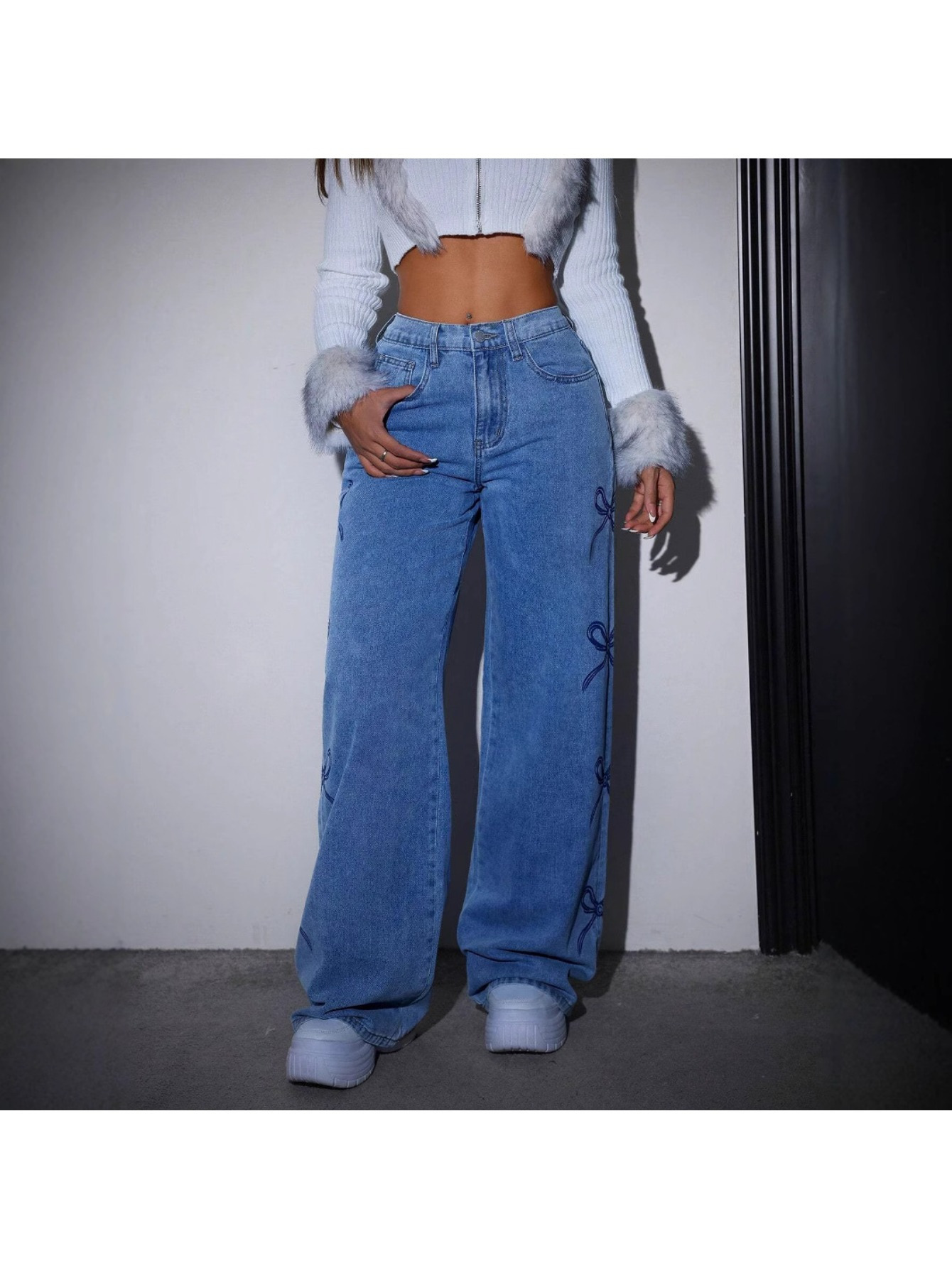 Women's High Waist Wide Leg Jeans - Stretchy Non-See-Through Denim Pants, Loose Fit Straight Leg for Everyday & Formal Outfits - Machine Washable All-Season Jeans, Streetwear Style, Trendy Design, Comfortable Material, Stylish Trousers, Casual Wearers - Image 4