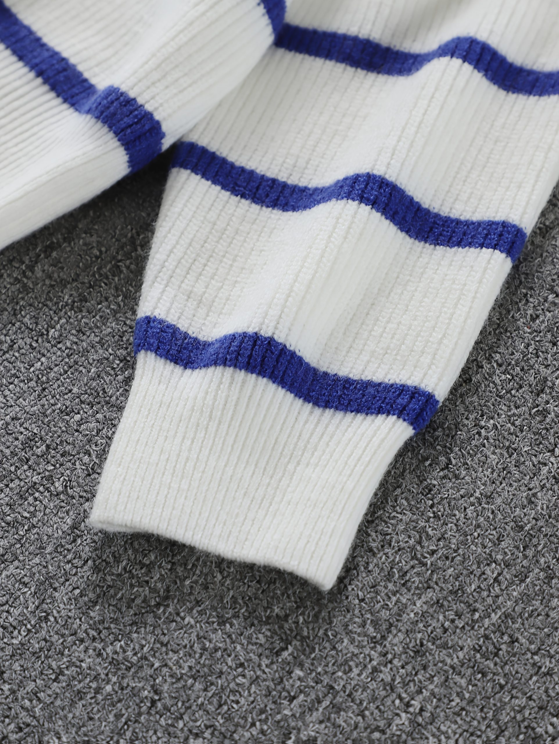 Ladies' Casual Striped Zipper Sweater - Black And White Horizontal Stripes, Soft Fabric with Zipper Front Lapel Design, All Season Versatile Pullover, Women's Clothing - Image 9