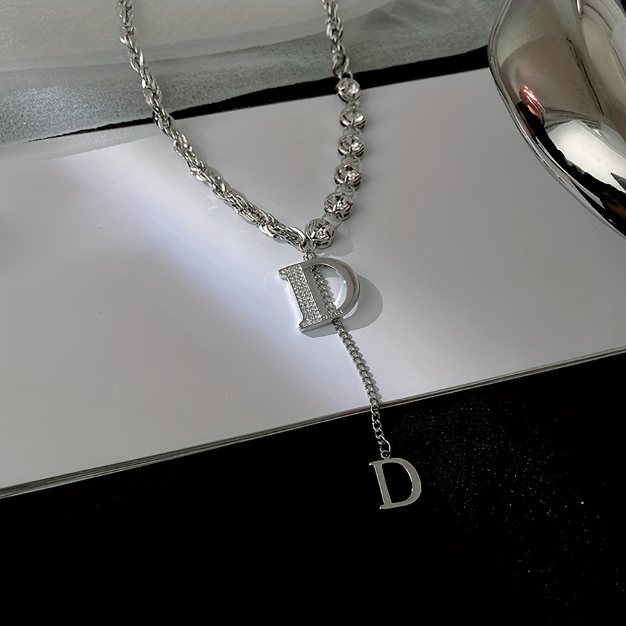 1pc Elegant Golden-Tone "D" Letter Necklace with Accents, Vintage Boho Style, Copper Crafted, Perfect for Daily Wear, Parties, and Weddings - Image 5