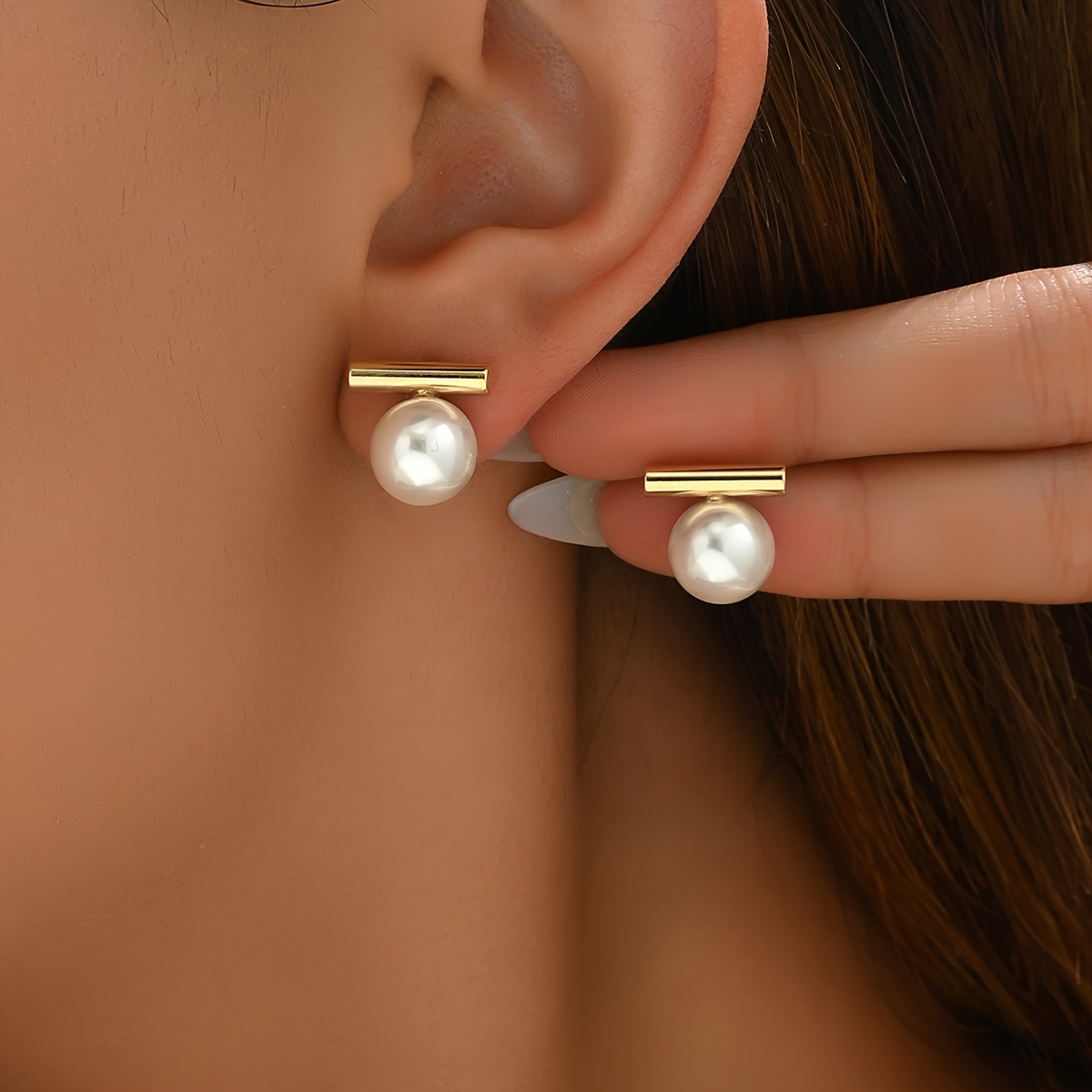 Pair of Elegant Minimalist Imitation Pearl Ear Studs with Golden-Tone Accents - Versatile Everyday & Special Occasion Jewelry, Perfect Gift for Women, Year-Round Sophisticated Accessories, Imitation Pearl Earrings, Sophisticated Style, Luxurious Finish