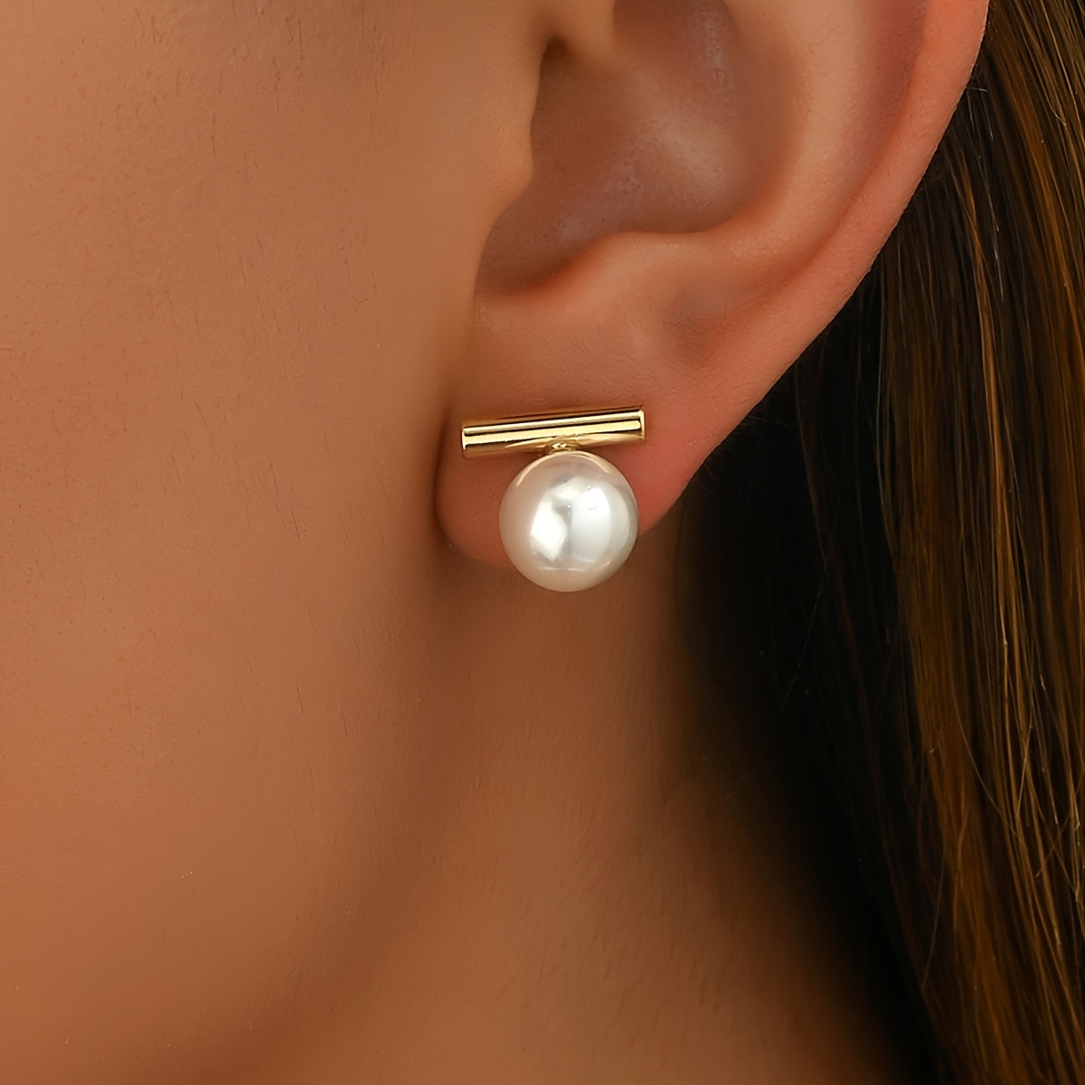 Pair of Elegant Minimalist Imitation Pearl Ear Studs with Golden-Tone Accents - Versatile Everyday & Special Occasion Jewelry, Perfect Gift for Women, Year-Round Sophisticated Accessories, Imitation Pearl Earrings, Sophisticated Style, Luxurious Finish - Image 2