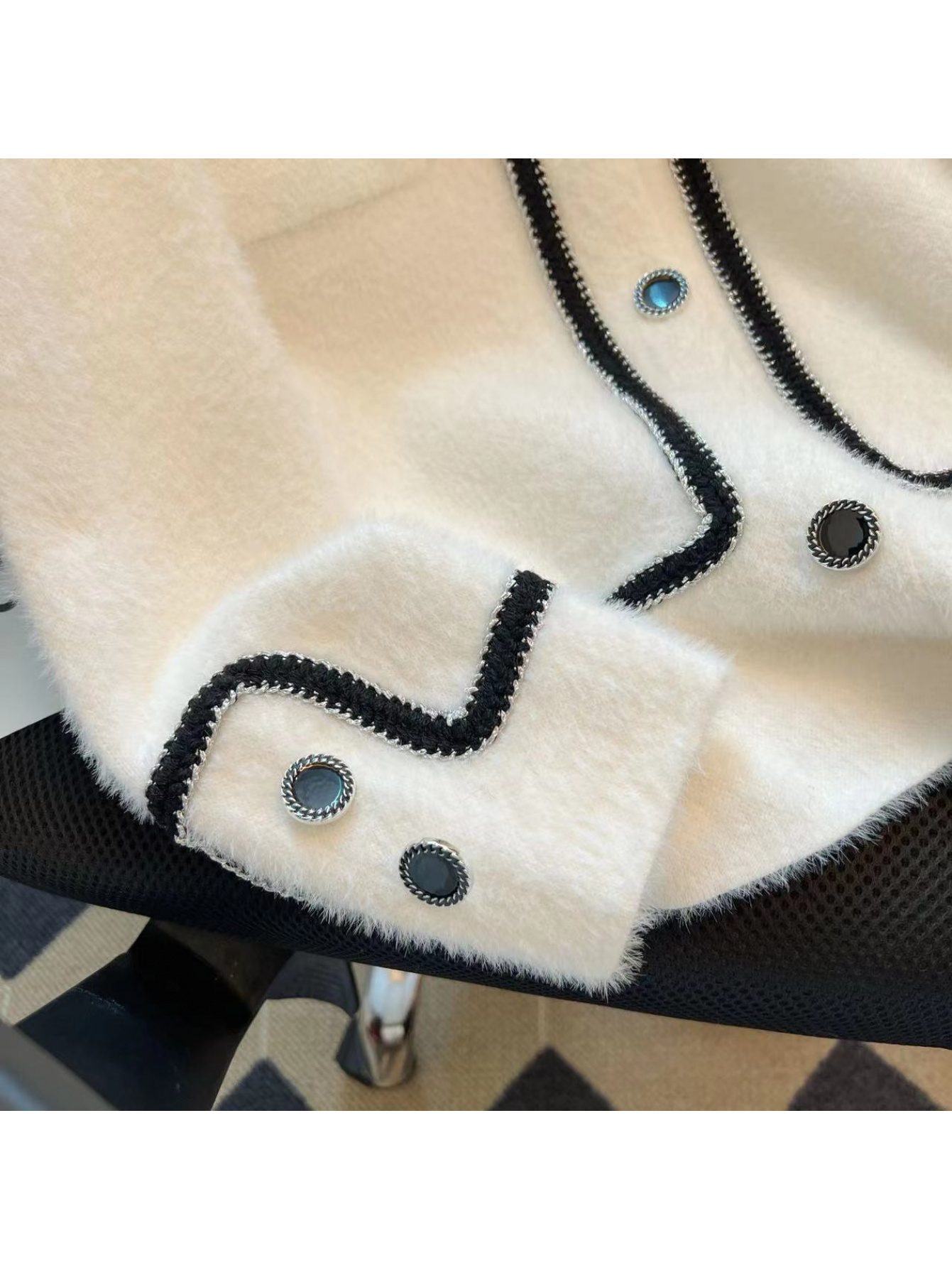 's Elegant Winter Cardigan Sweater - Soft Fluffy Mink-Like Jacket with Bow Collar & Collar, Long Sleeve Coat for Fall/Winter, Luxurious A-Line Mink Imitation (Hand Wash/Dry Clean) - Chic Office to Party Outerwear - Image 4